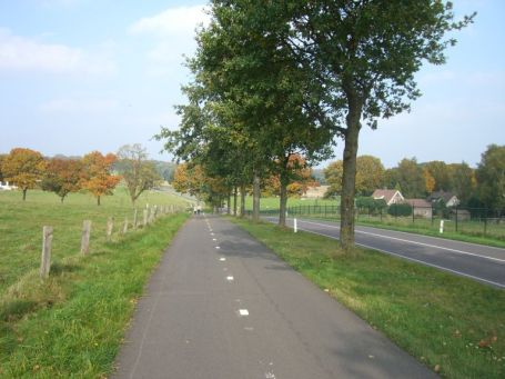 Groesbeek NL : Zevenheuvelenweg, er führt von Groesbeek nach Berg en Dal ( Länge ca. 3,1 km ) 